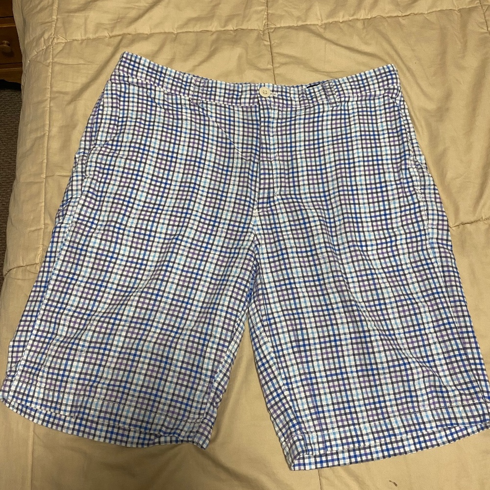 Vineyard Vines shorts